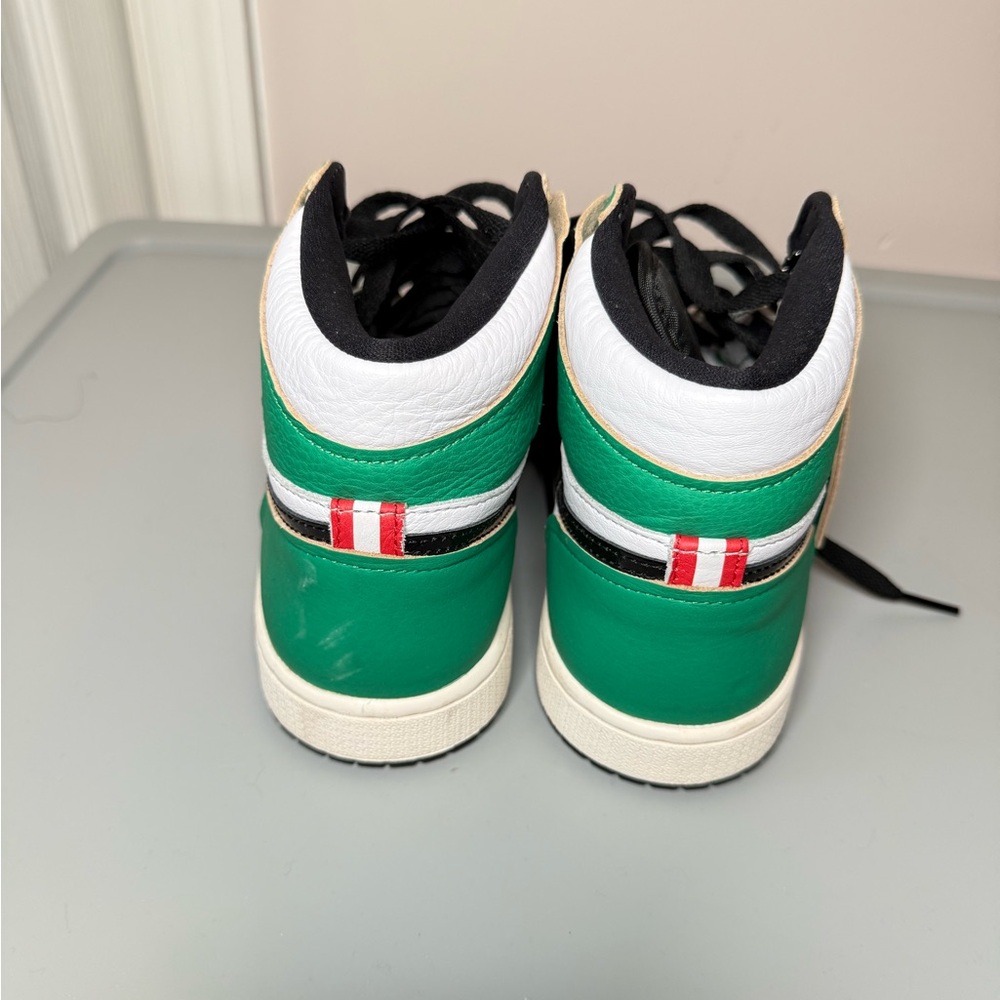 Nike Air Jordan 1 High Green Black White - Picture 4 of 7